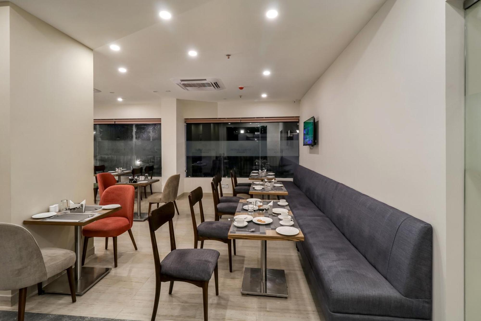 Starlit Suites Newtown كولكاتا المظهر الخارجي الصورة