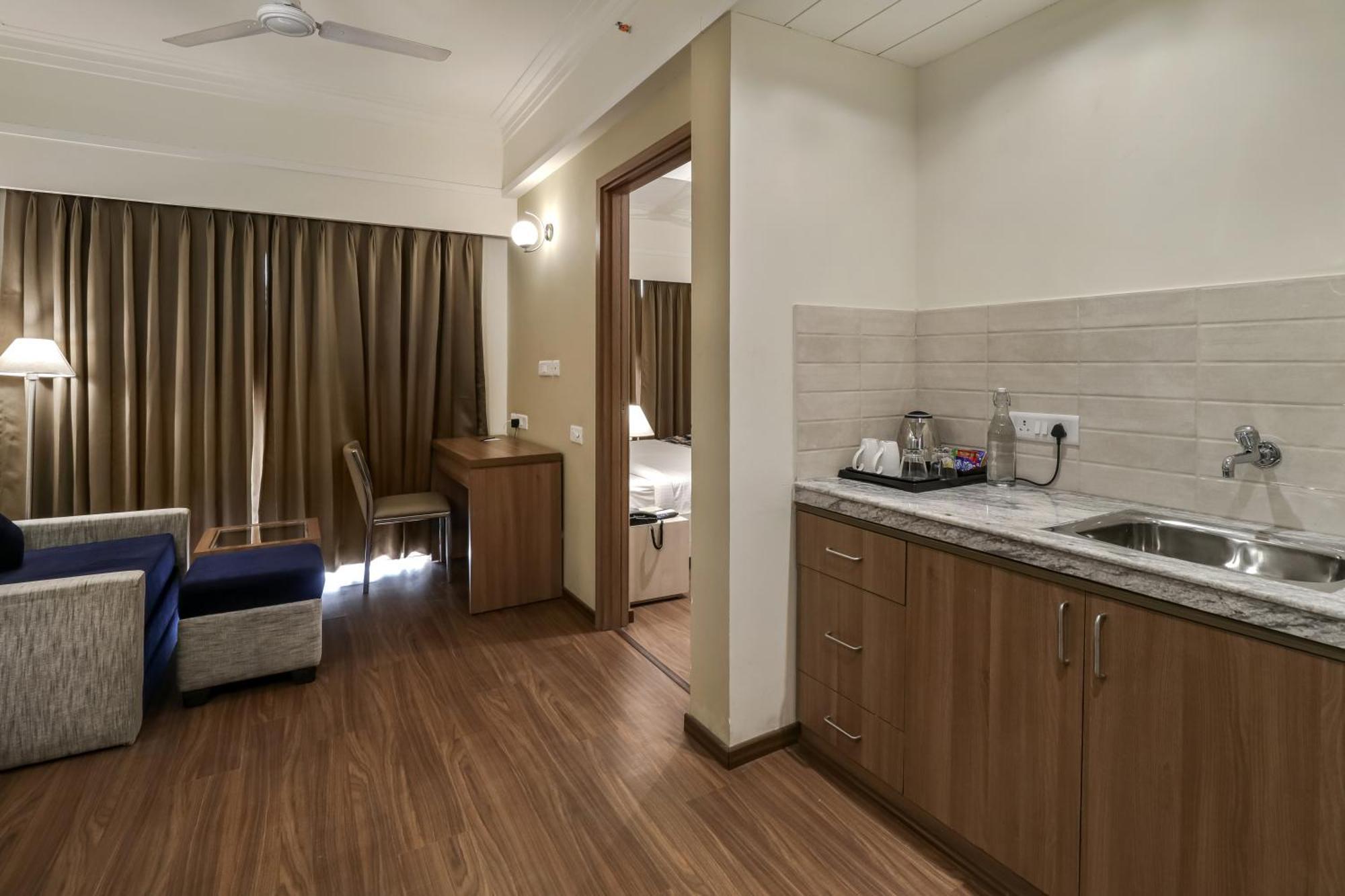 Starlit Suites Newtown كولكاتا المظهر الخارجي الصورة